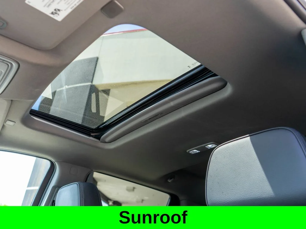 Used 2025 White GMC Denali image 12