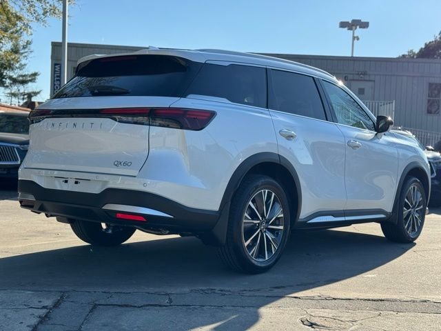 New 2026 RADIANT WHITE INFINITI Luxe FWD image 7