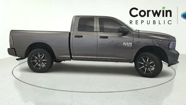 Used 2019 Granite Crystal Clearcoat Metallic Ram Express image 7