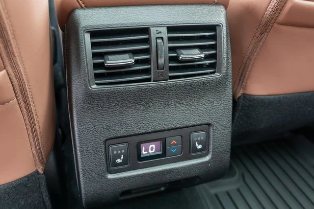 Used 2026 Gray Mitsubishi  image 18