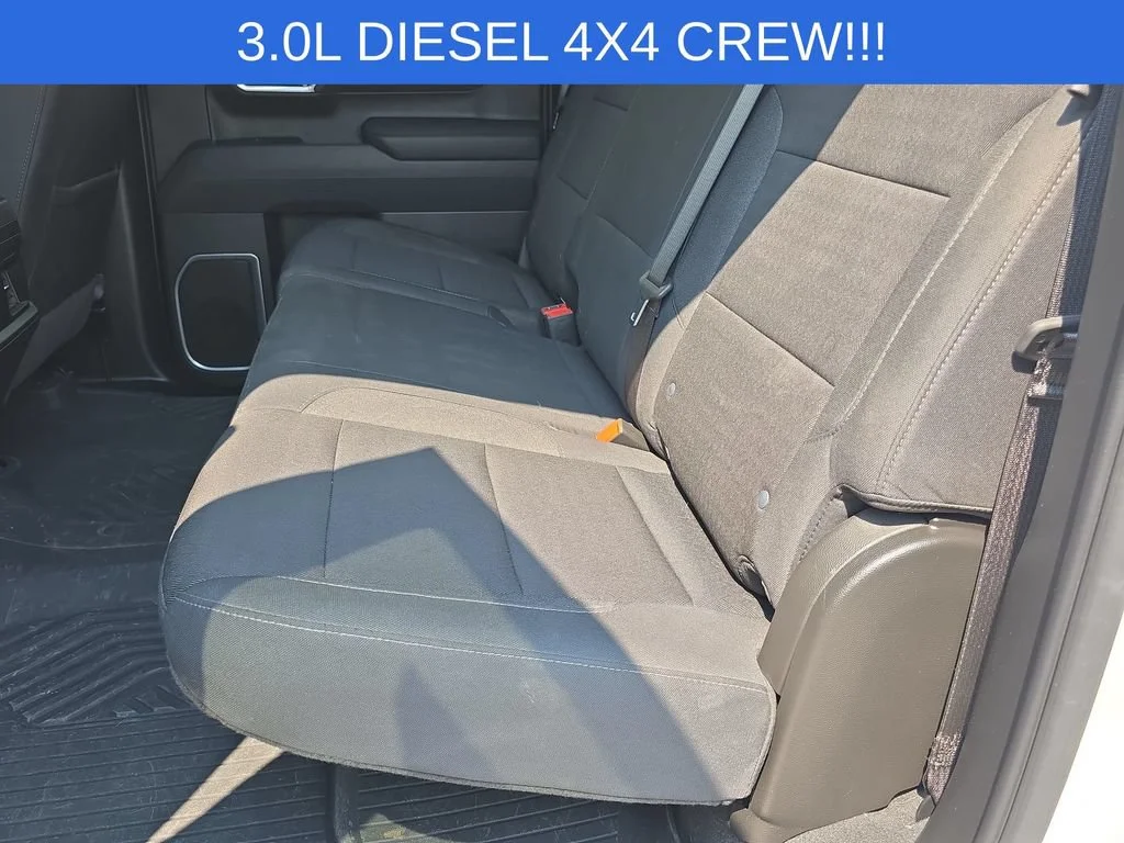 Used 2025 Summit White Chevrolet RST image 26