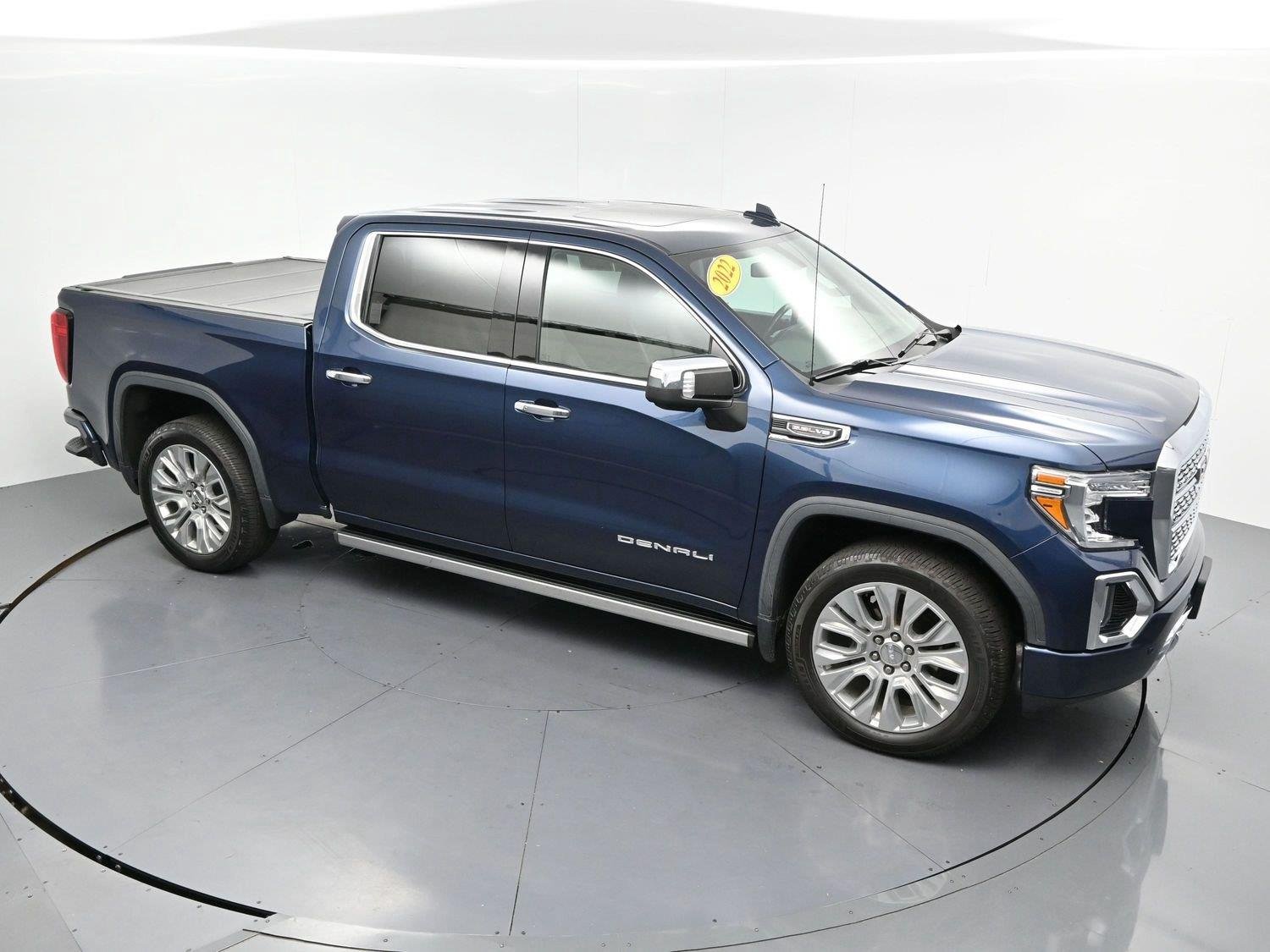 Used 2022 PACIFIC BLUE METALLIC GMC Denali image 40