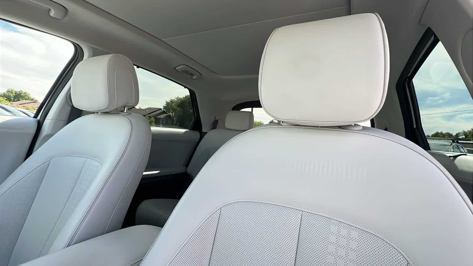 Certified Used 2023 Atlas White Hyundai Limited image 11