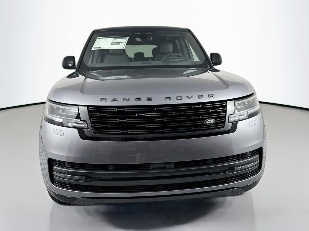 New 2026 Eiger Grey Land Rover SE image 6