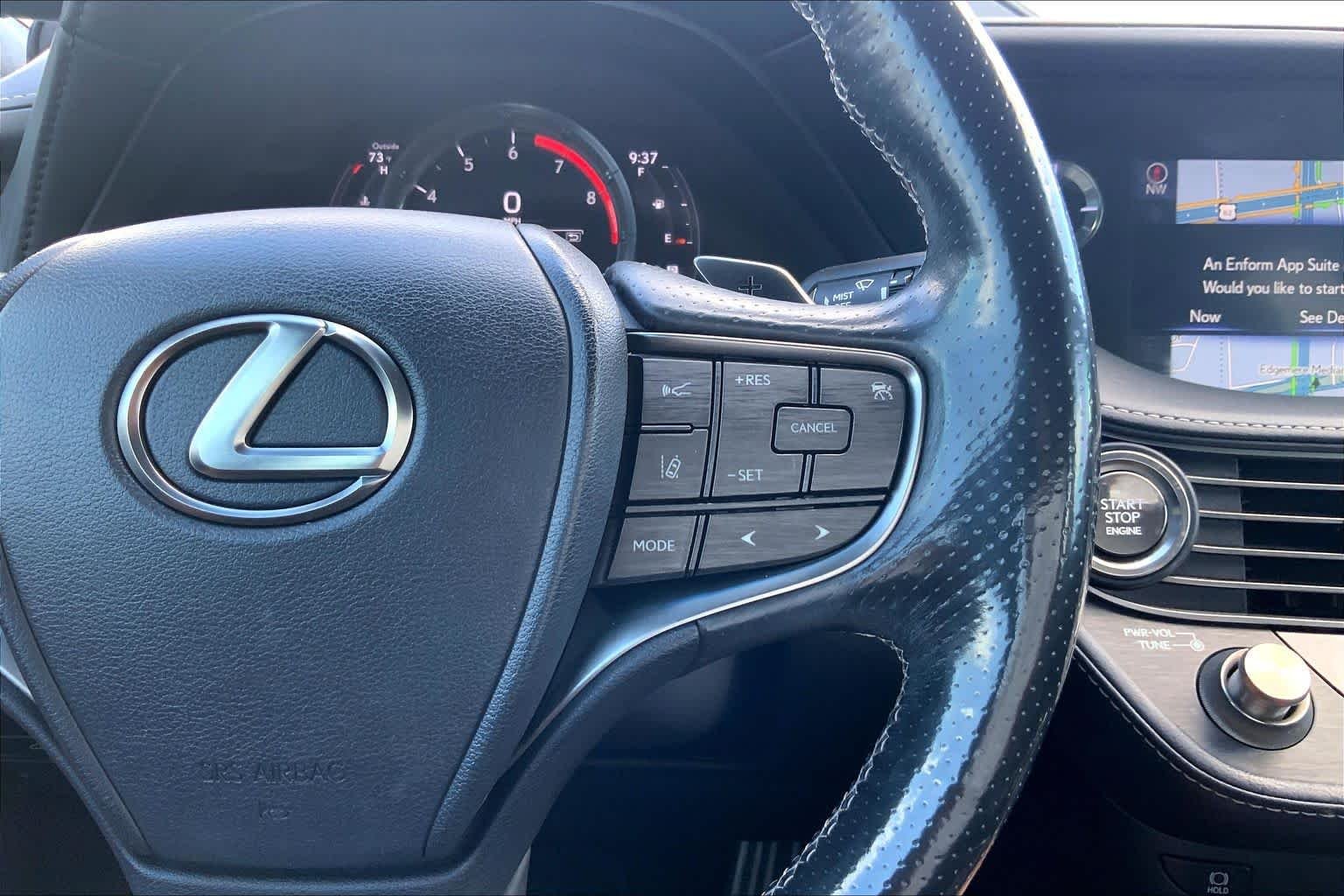 Used 2018 Ultra White Lexus  image 22