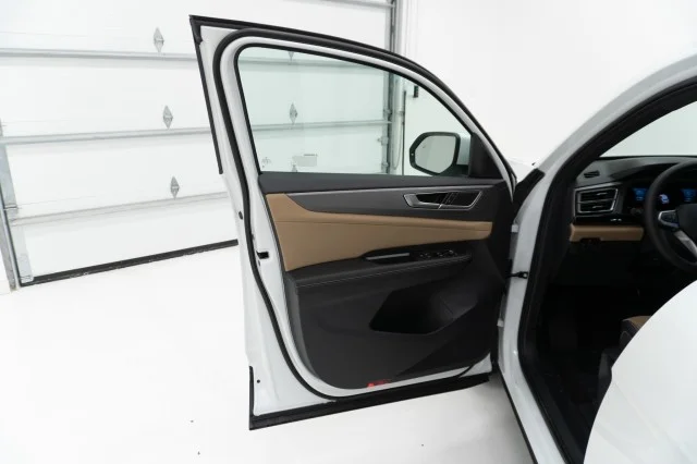 2026 Volkswagen Atlas Cross Sport SE - Photo 13