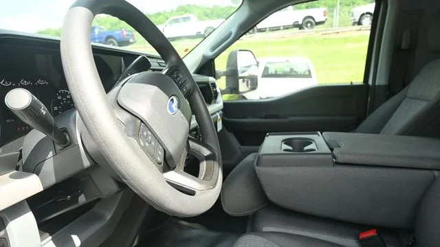 New 2026 Oxford White Ford F-550® XL image 16