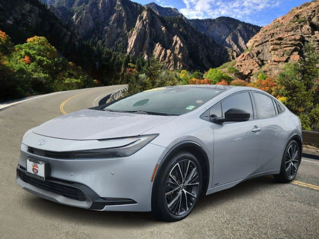 Used 2024 Cutting Edge Toyota Limited image 5
