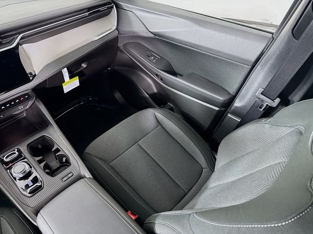 New 2026 Silver Zynith Clear-Coat Exterior Paint Jeep Laredo image 22