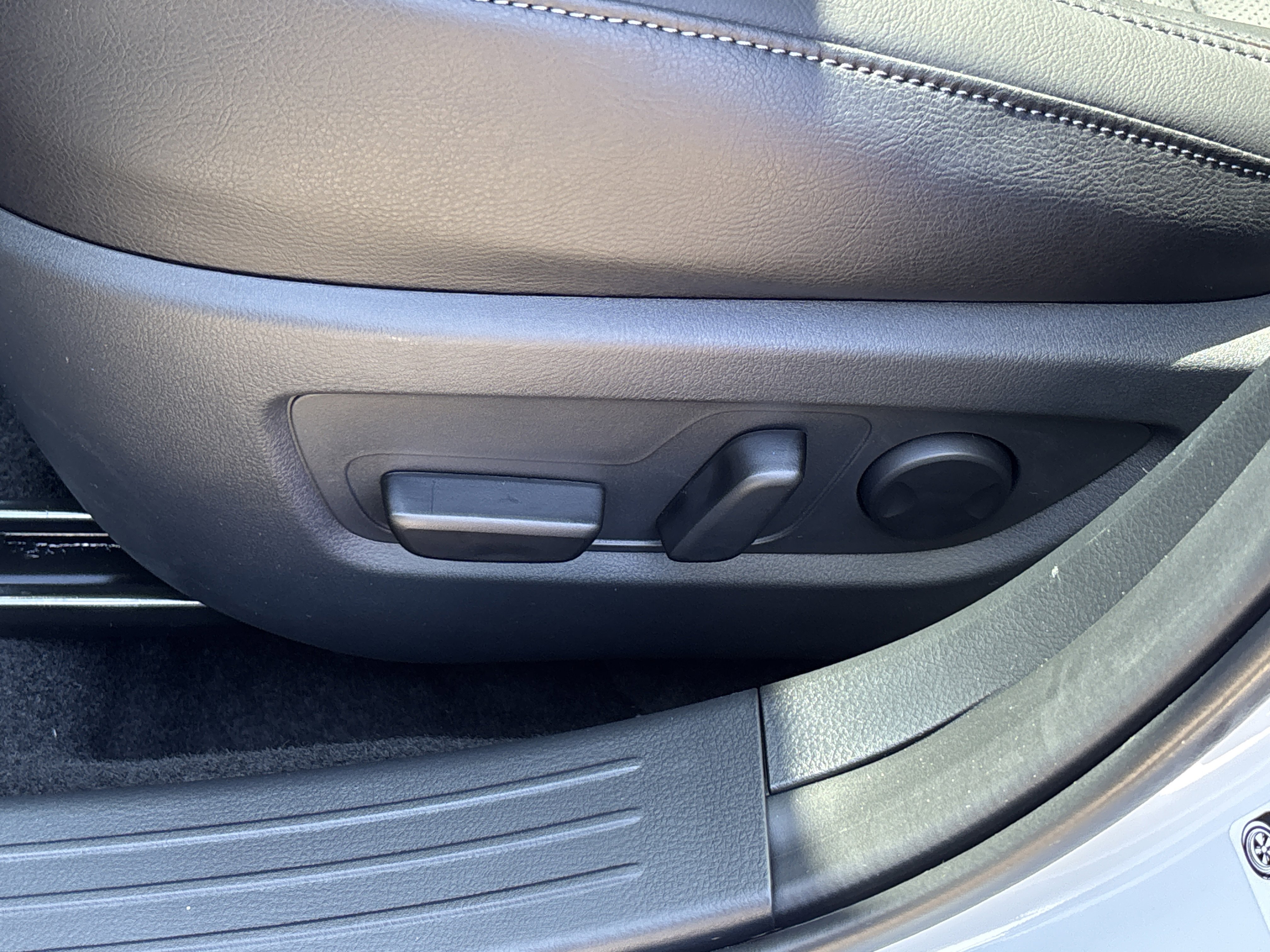 New 2026 Wind Chill Pearl Mazda 2.5 S Premium AWD image 18