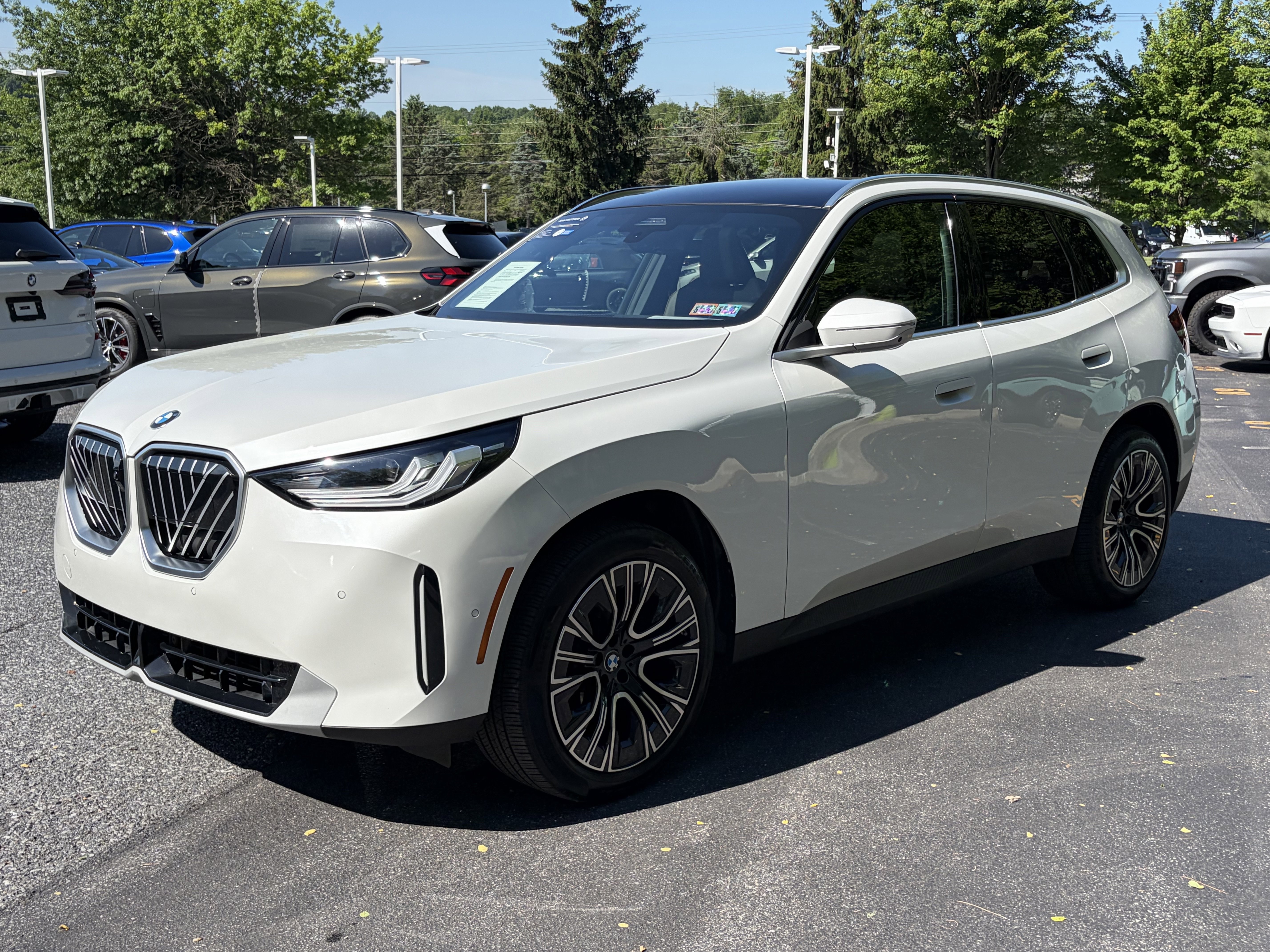 2025 BMW X3 30 XDRIVE's photo