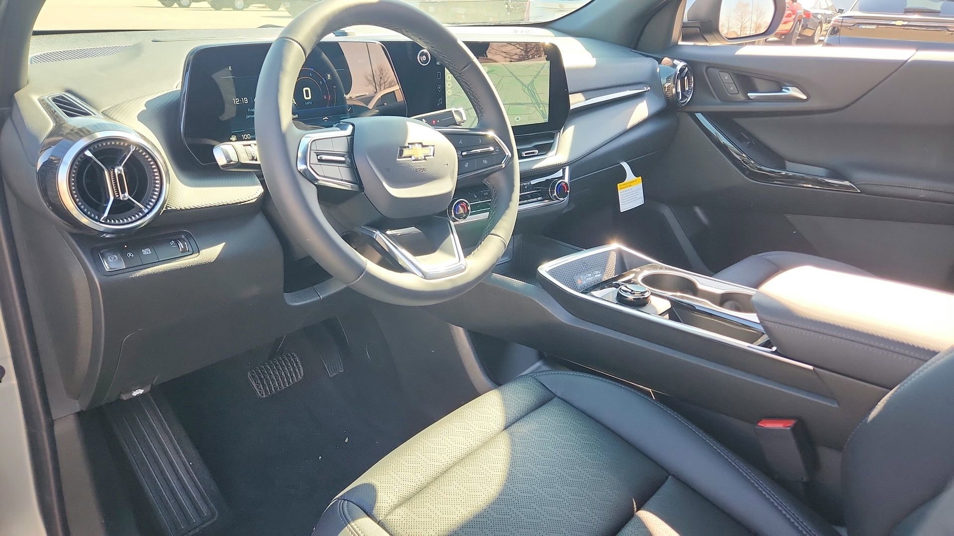 2026 Chevrolet Equinox LT - Photo 13