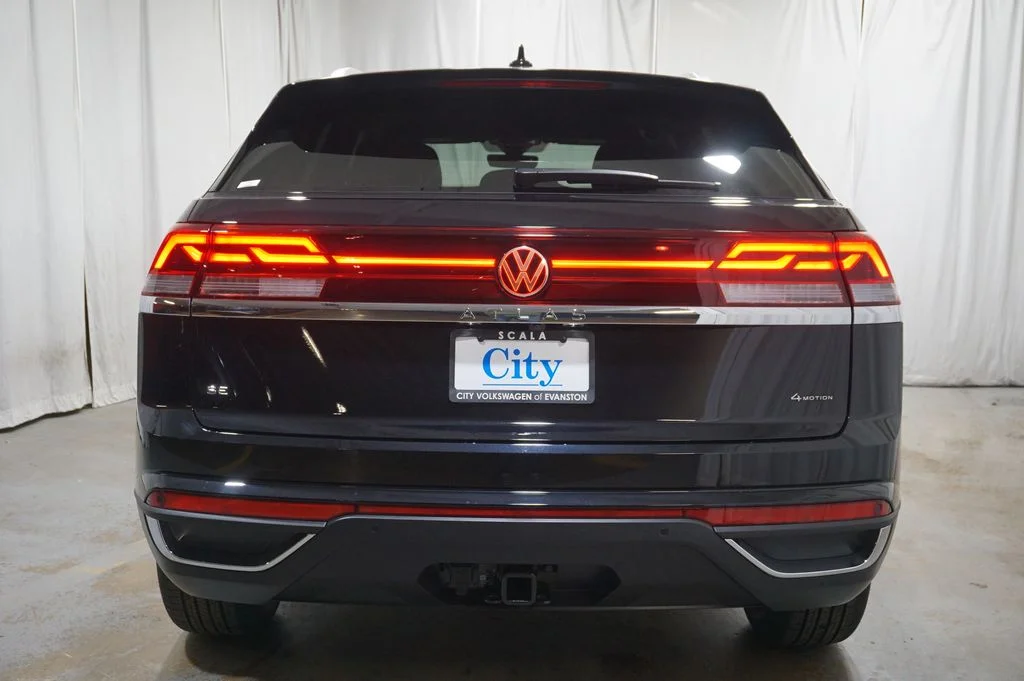 New 2026 Black Volkswagen 2.0T SE w/Technology image 5
