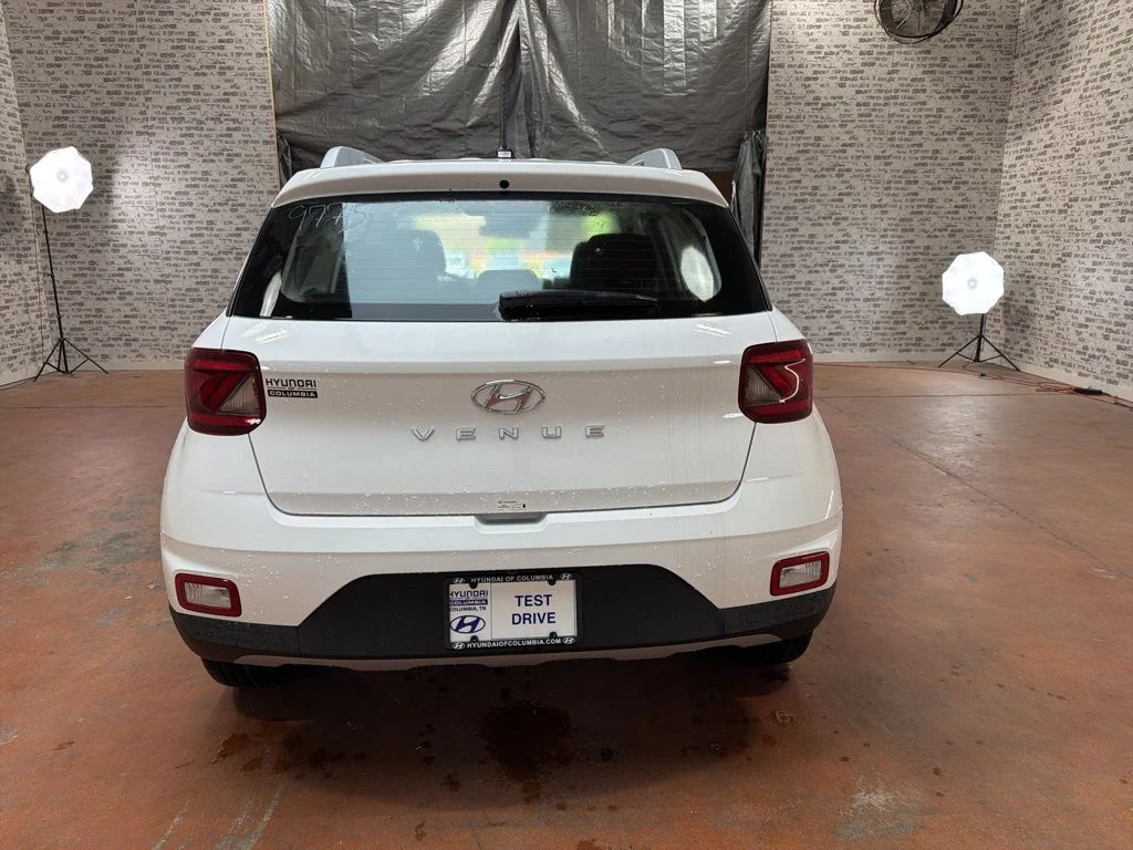 Used 2026 Lunar White Hyundai SEL image 6