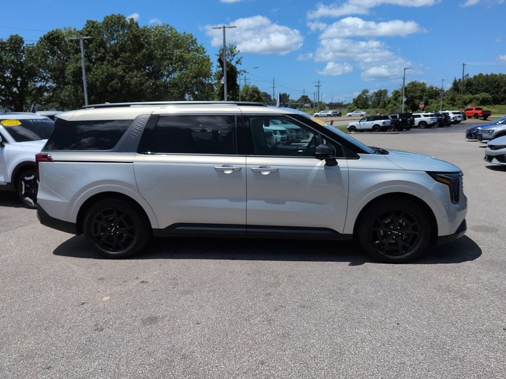 Certified Used 2025 White Kia SX Prestige image 2