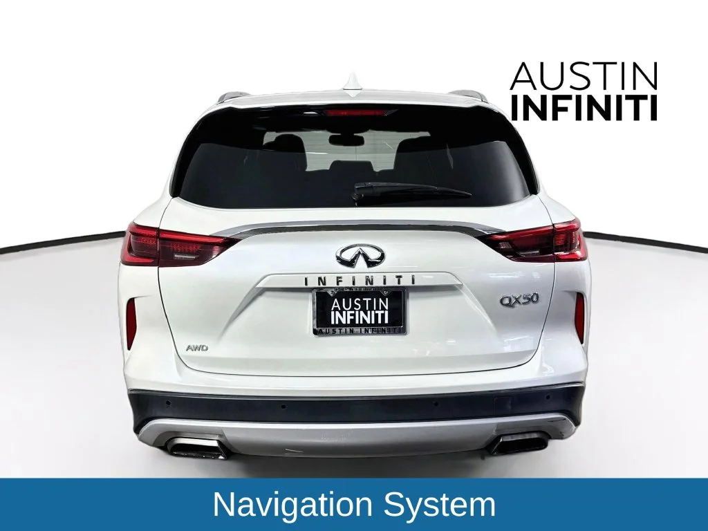 Used 2020 White INFINITI ESSENTIAL image 6