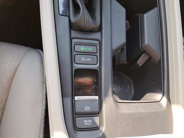 Used 2024  Honda LX image 21