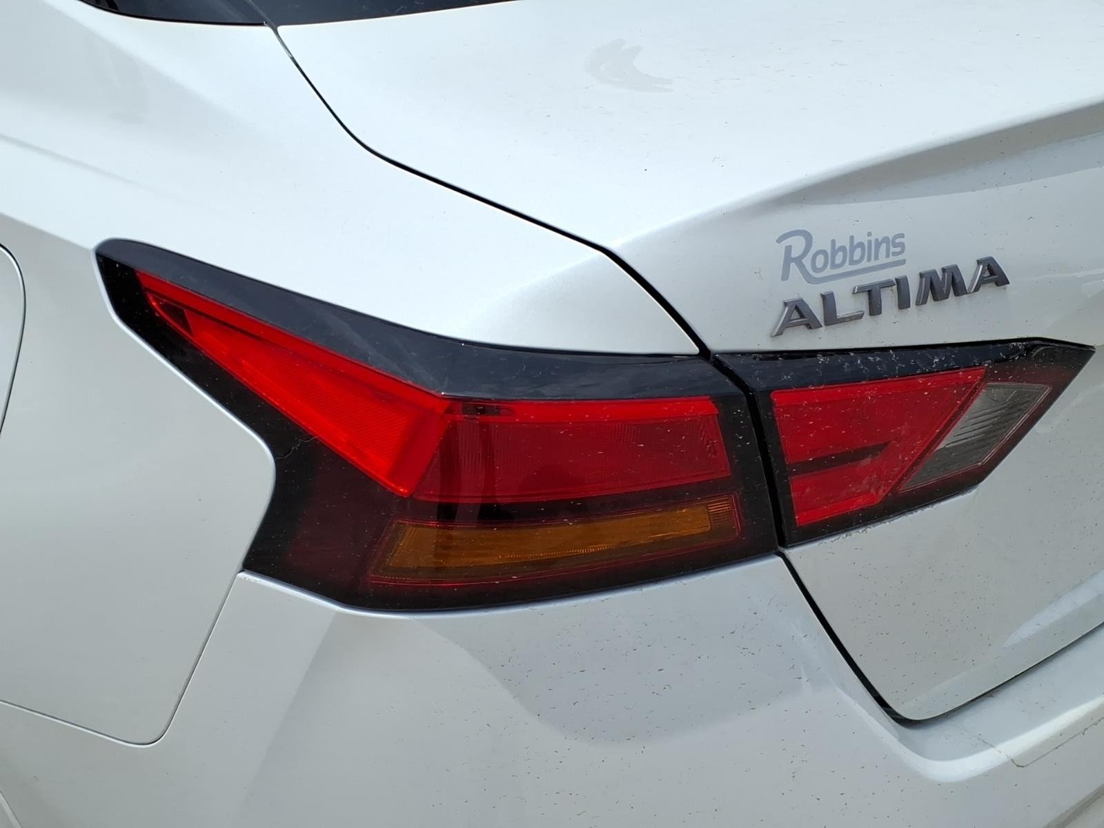 2025 Nissan Altima SR - 10