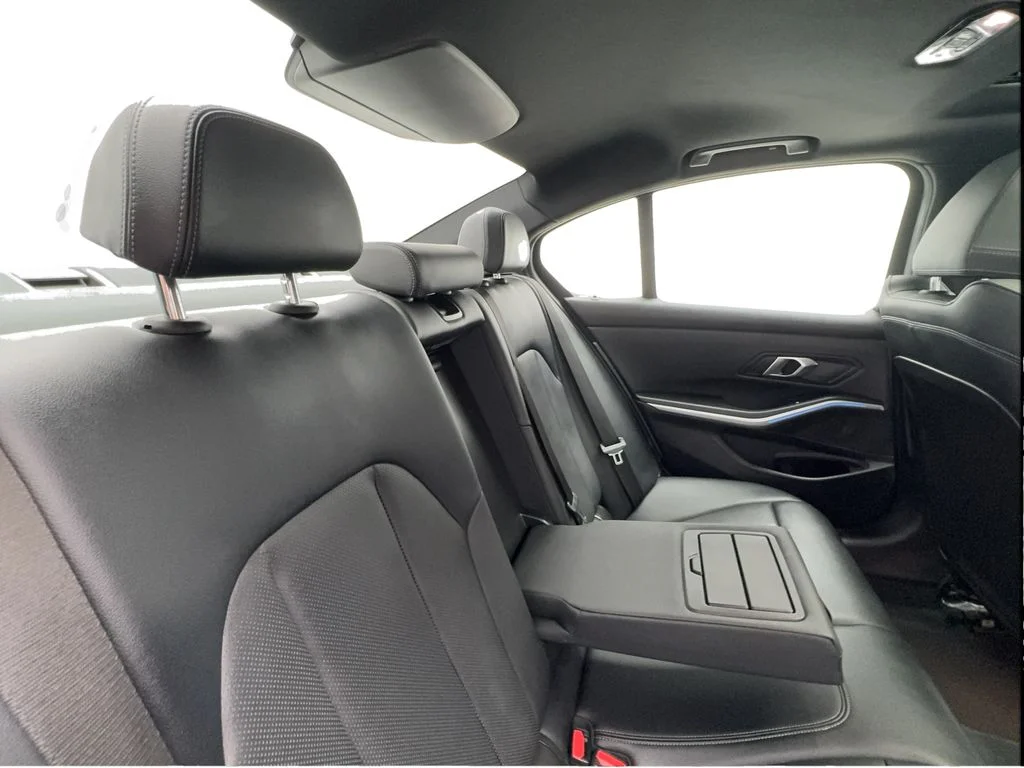 Used 2024 Gray BMW 330i image 28