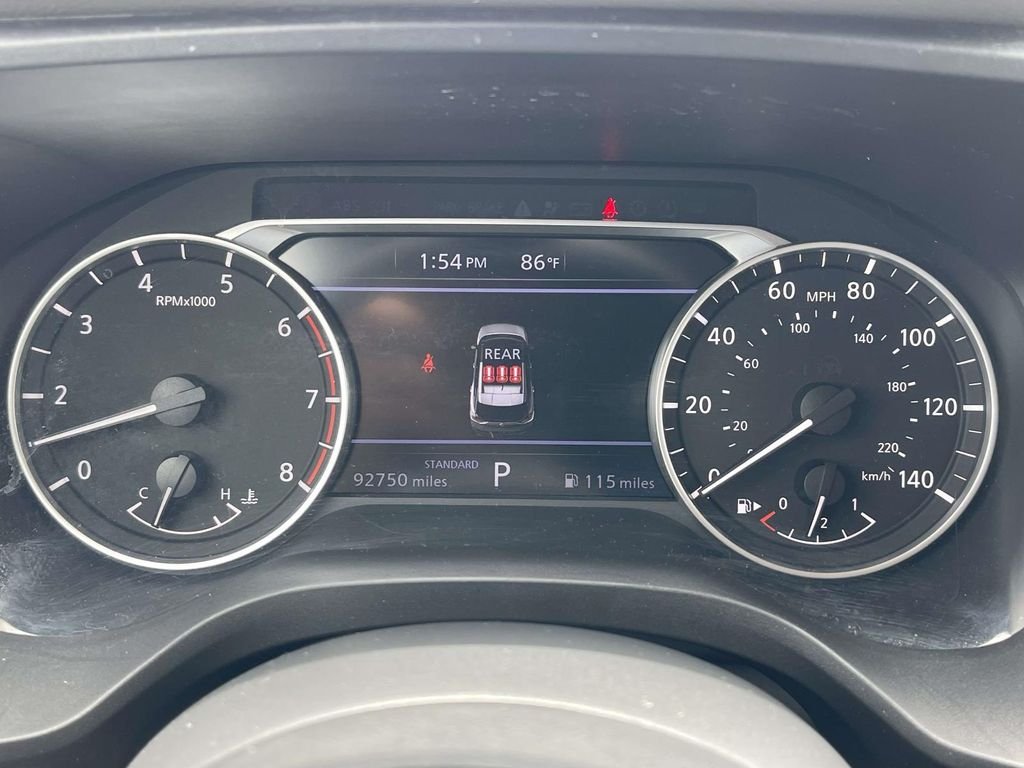 Used 2024 Silver Ford XLT image 49