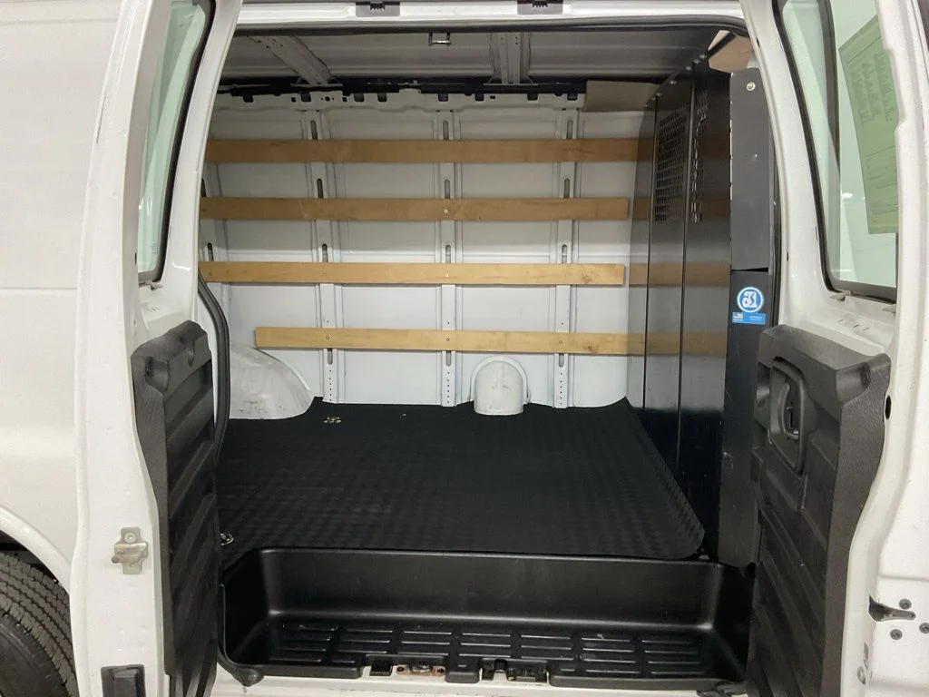 Used 2024 Summit White GMC Work Van image 22