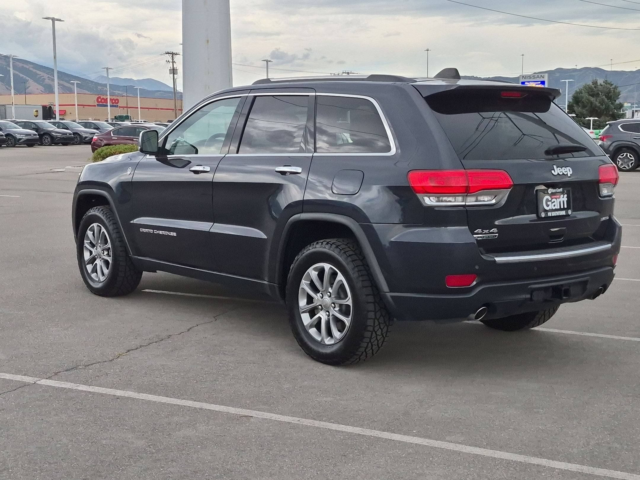 Used 2015 Maximum Steel Metallic Clearcoat Jeep Limited image 5