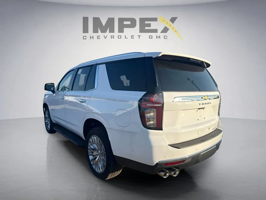 Used 2023 SUMMIT WHITE Chevrolet Premier image 3