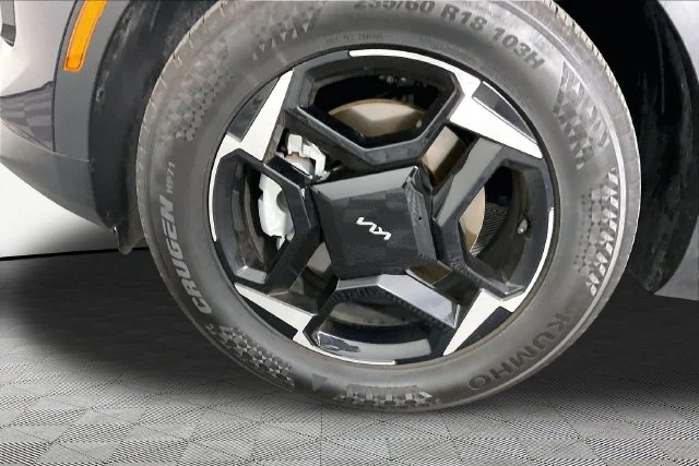 Certified Used 2026 Gray Kia EX image 28