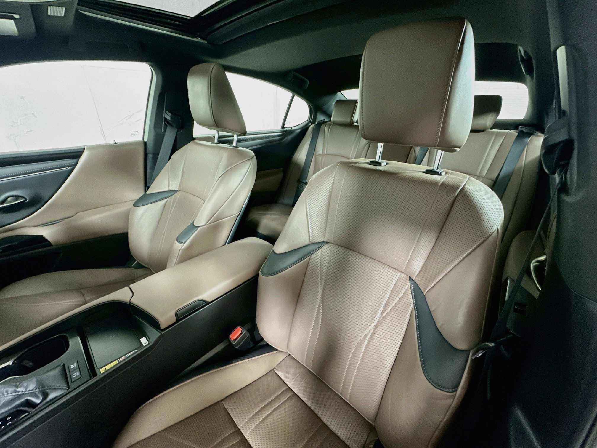 Used 2025 Caviar Lexus ES 300h Luxury image 19
