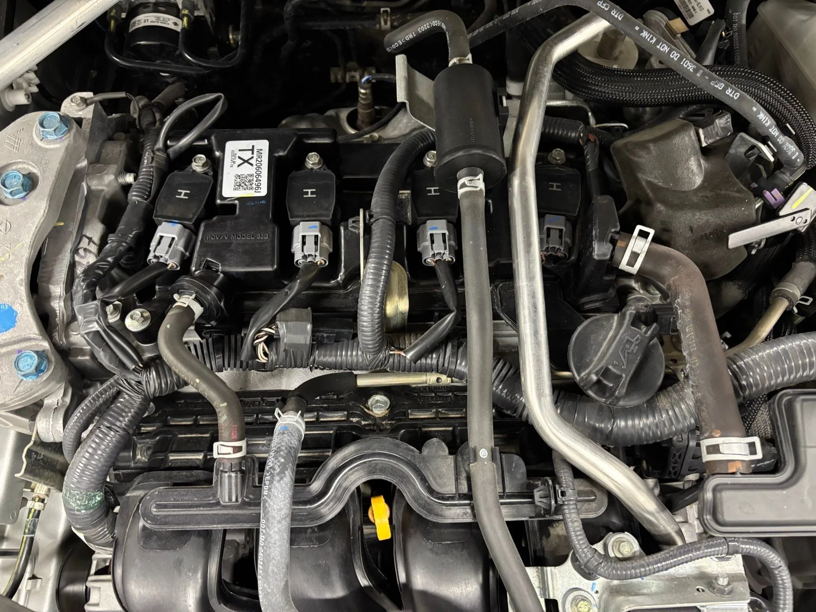 Used 2023 Silver Nissan S image 24
