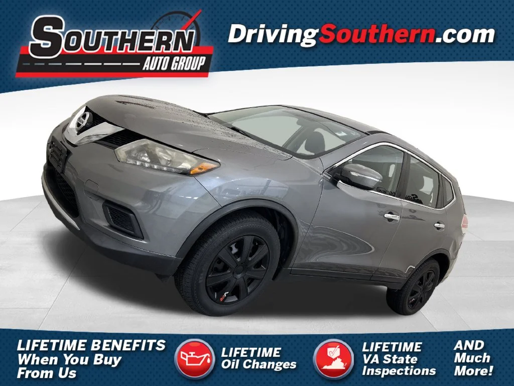 Used 2015 Gray Nissan S image 1