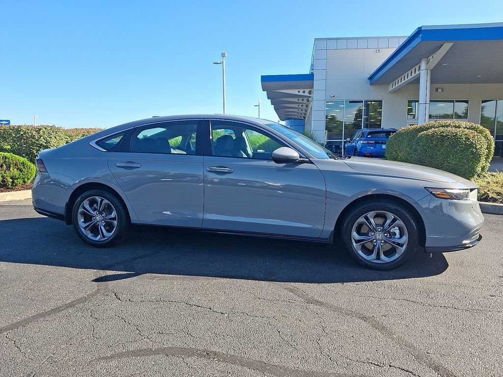 Certified Used 2025 Urban Gray Pearl Honda HYBRID EX-L image 41
