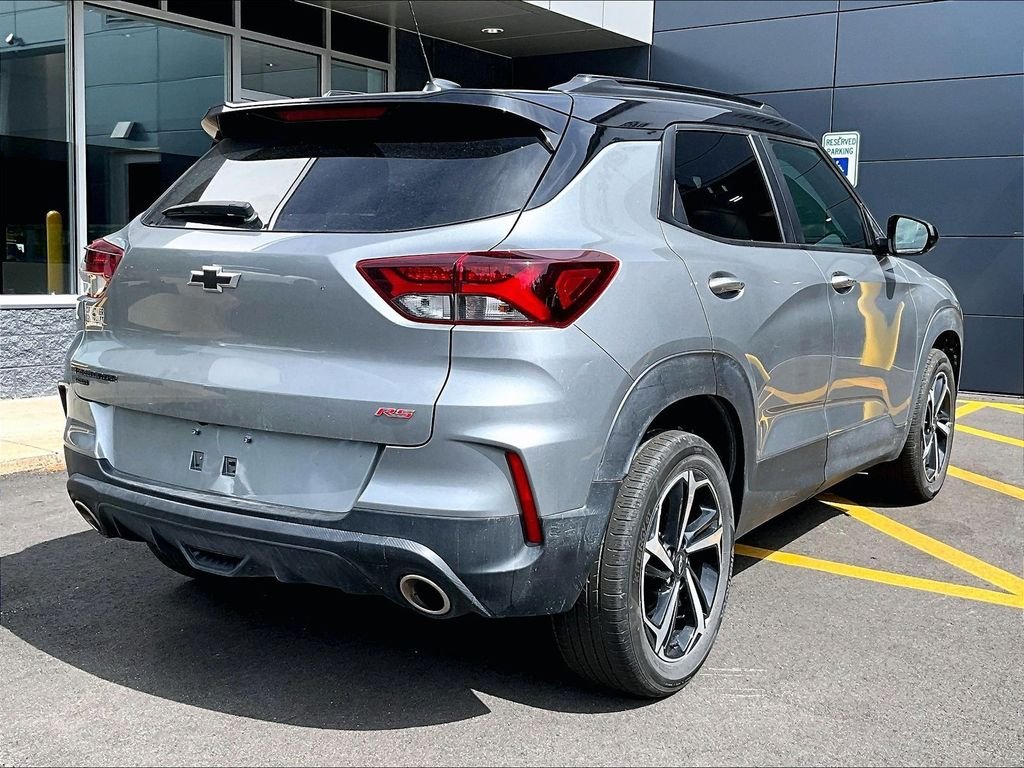 Used 2023 Gray Chevrolet RS image 4
