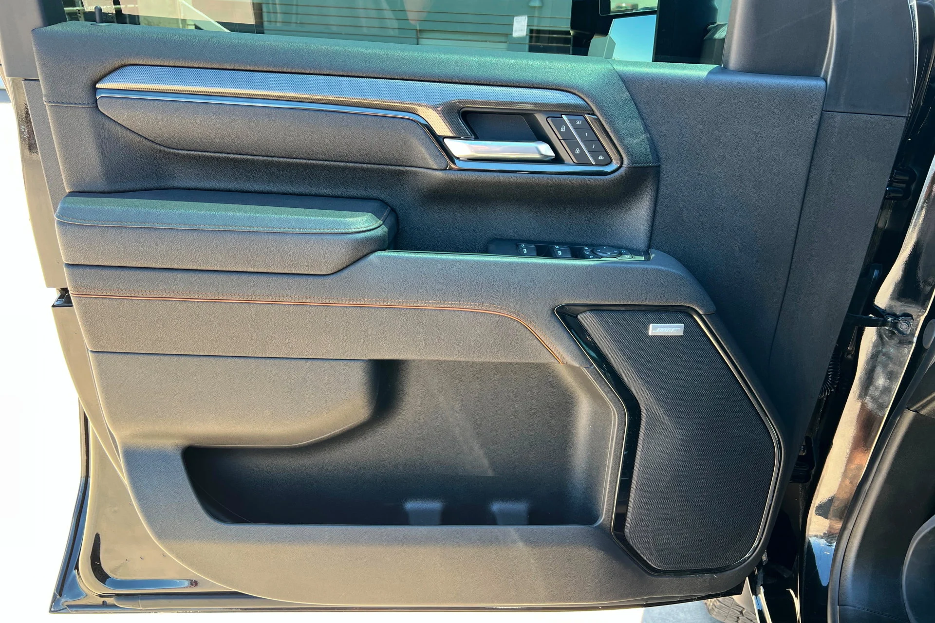 Used 2025 Onyx Black GMC AT4 image 14