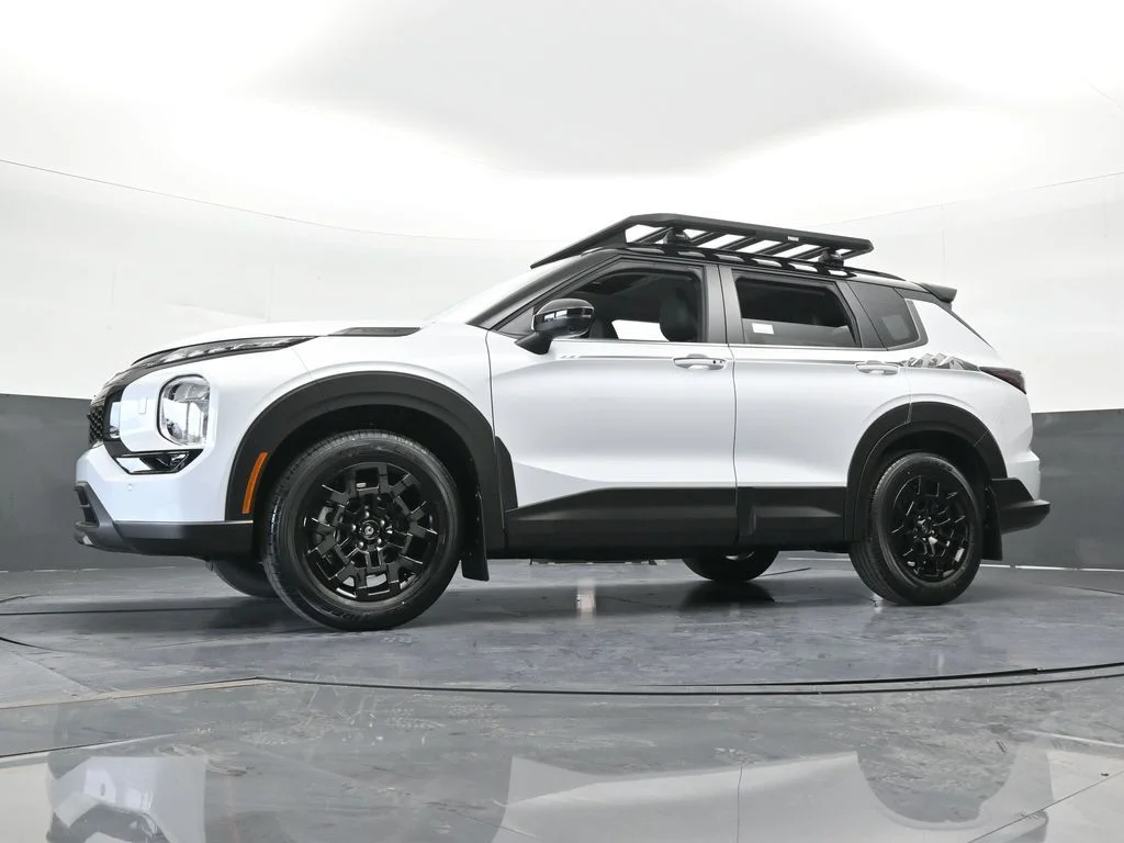 New 2026 White / Black Mitsubishi Trail Edition image 67