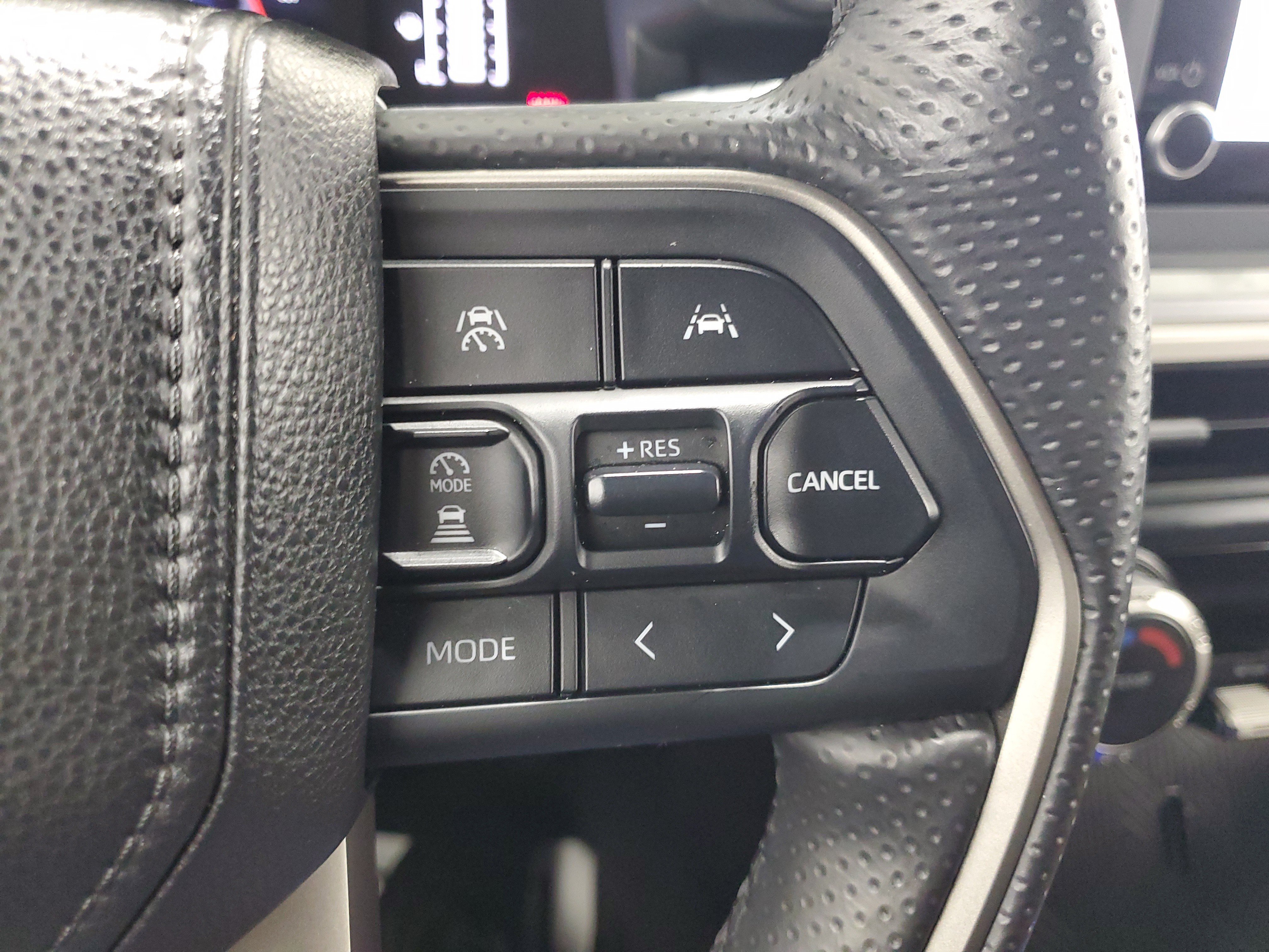 Used 2025 White Toyota SR5 image 23