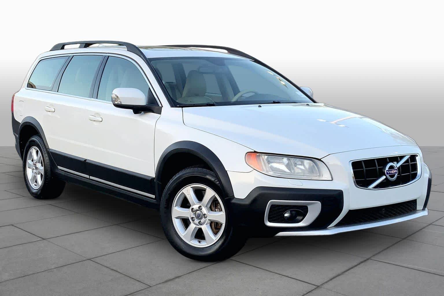 Used 2011 Volvo XC70 3.2 with VIN YV4952BLXB1096368 for sale in Columbus, GA