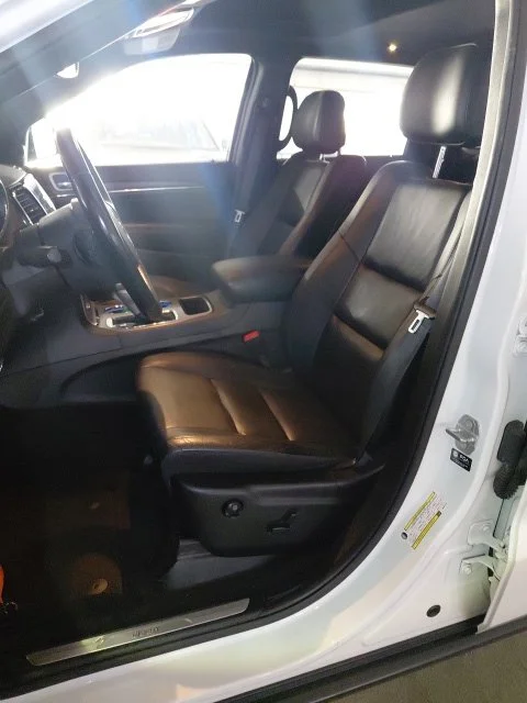 Used 2021 White Jeep Limited image 5