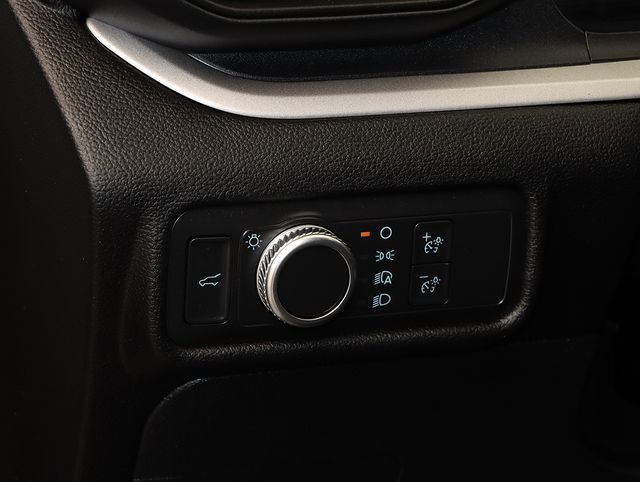 Used 2022 Star White Ford XLT image 25