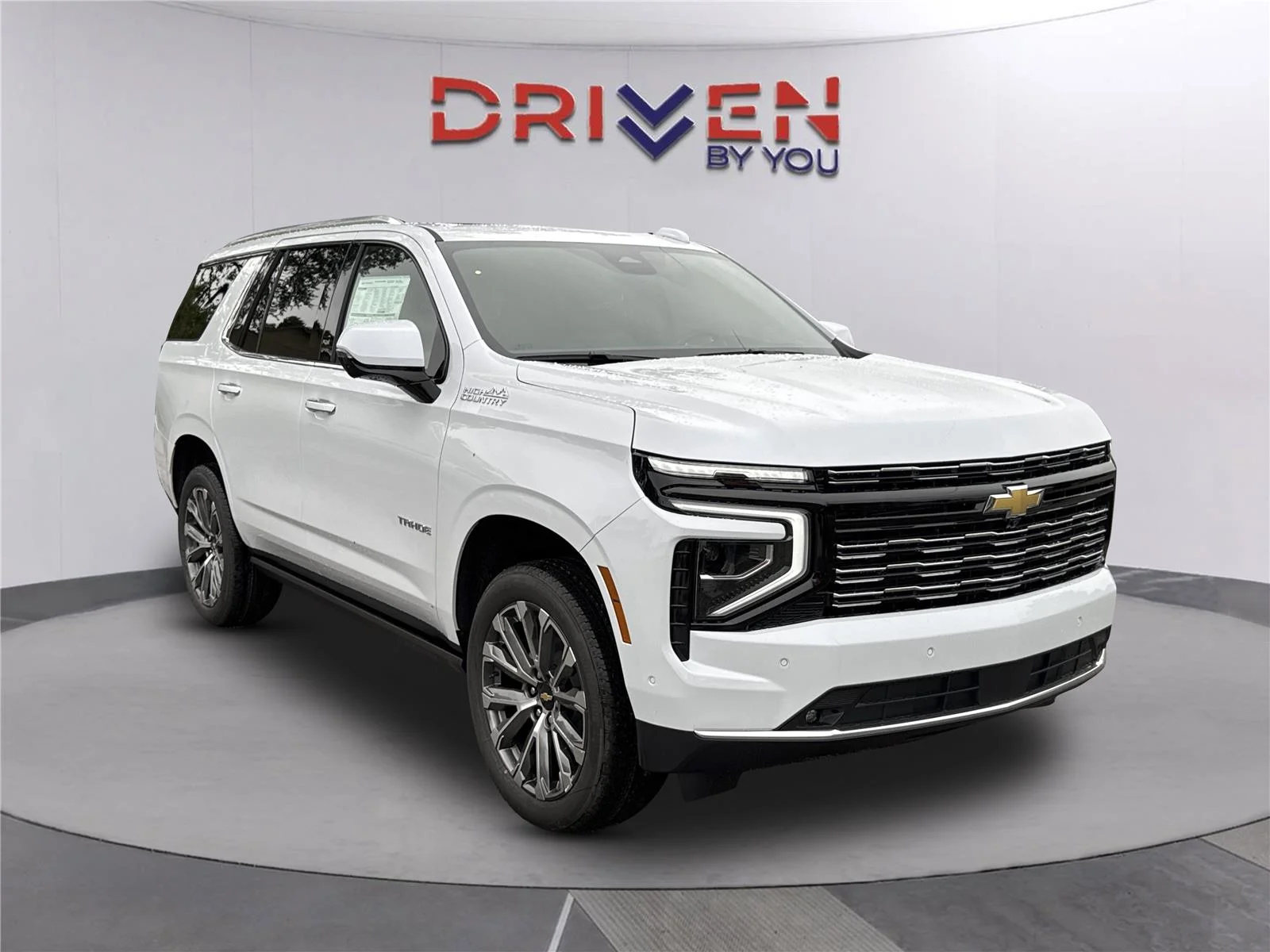 New 2026 Polar White Tricoat Chevrolet High Country image 2