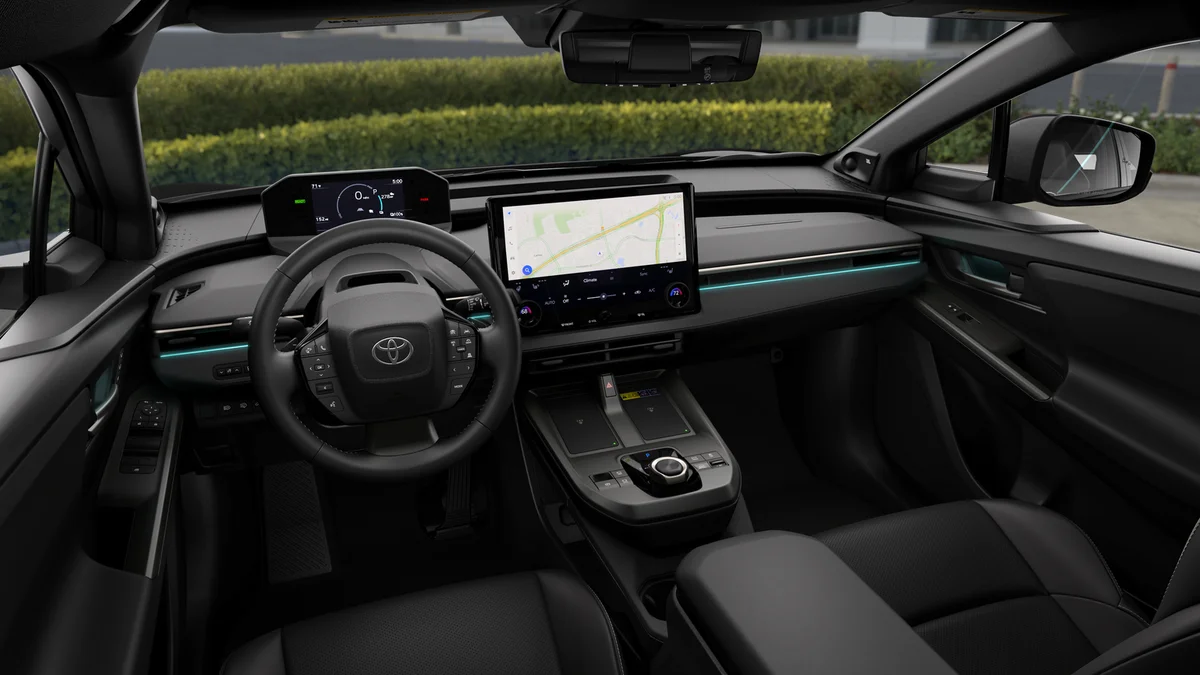 New 2026 Wind Chill Pearl with Midnight Black Metallic roof Toyota Limited image 20