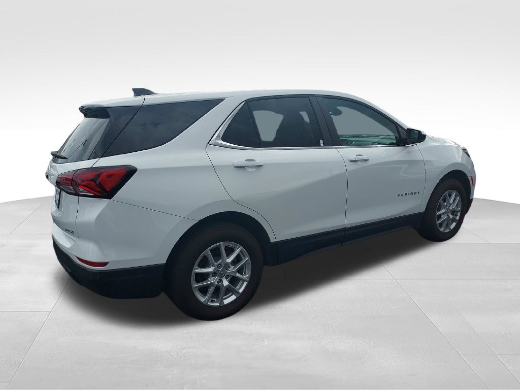 Used 2024 White Chevrolet LT image 5