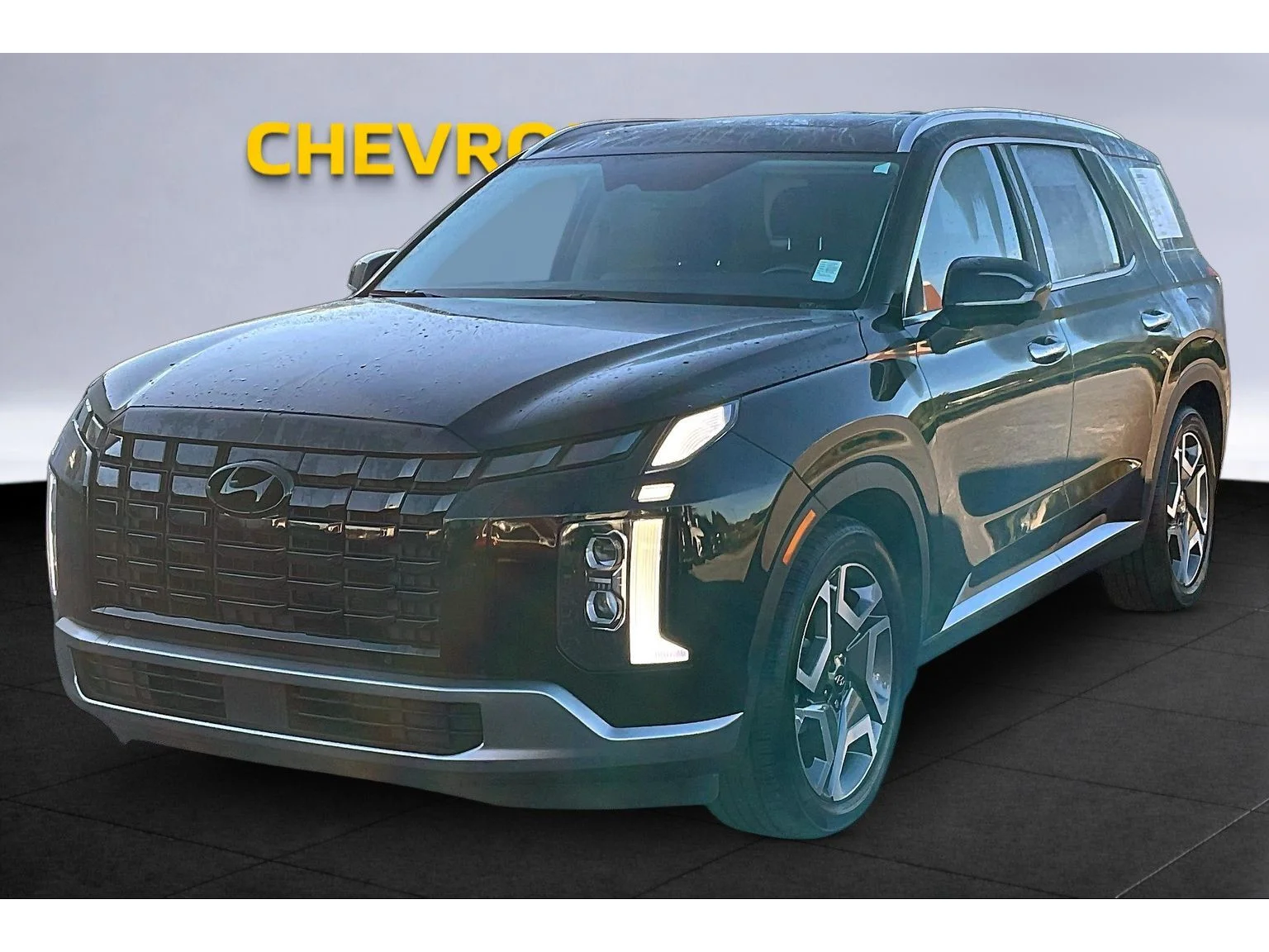 Used 2024 Black Hyundai Limited image 9