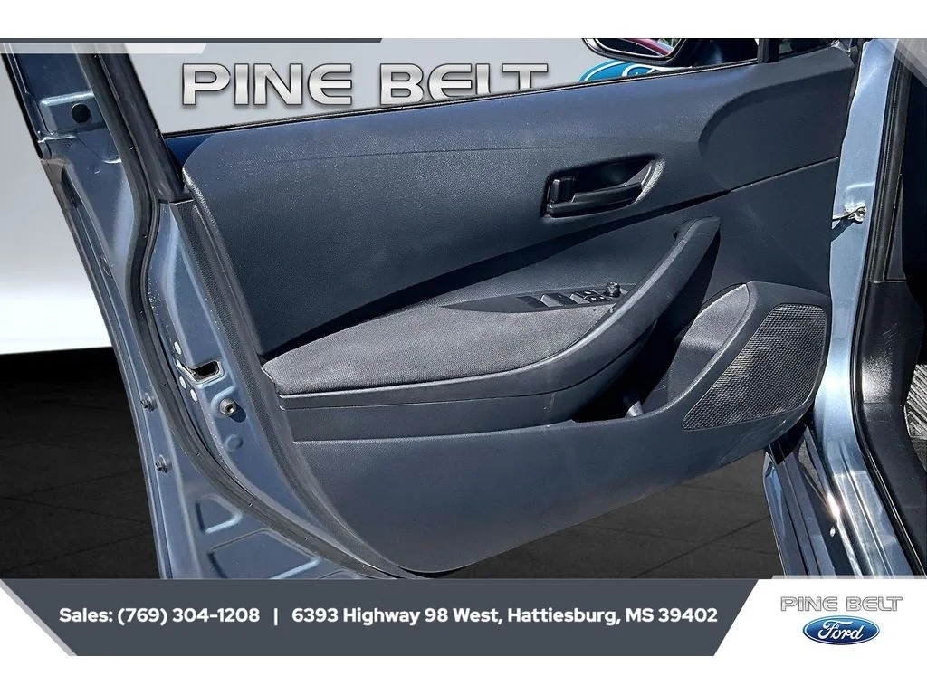 Used 2025 Celestite Toyota LE image 18