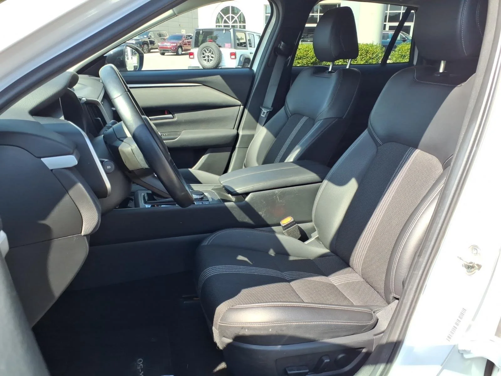 Used 2025 Wind Chill Pearl Mazda 2.5 S Preferred Package image 18