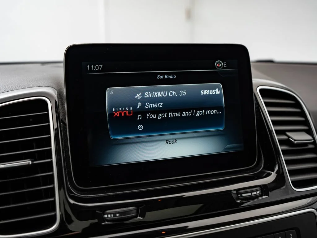 Used 2017 Diamond Silver Metallic Mercedes-Benz GLE 350 image 33