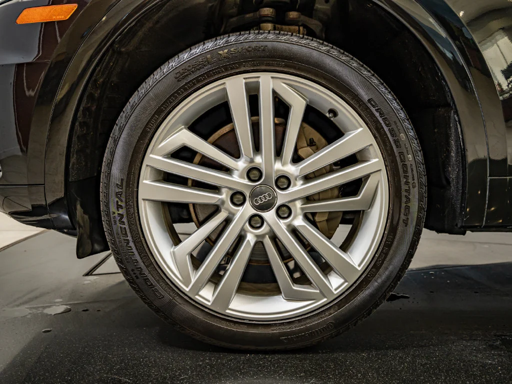 Used 2018 Black Audi 2.0T Premium Plus image 13