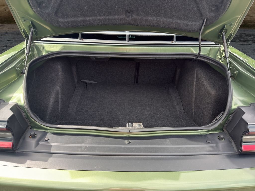 Used 2021 F8 Green Dodge R/T Scat Pack image 9
