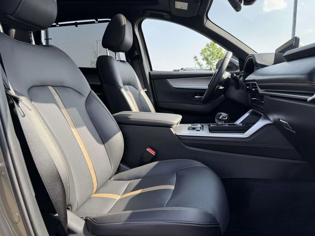 2026 Mazda CX-70 Premium Package - Photo 14