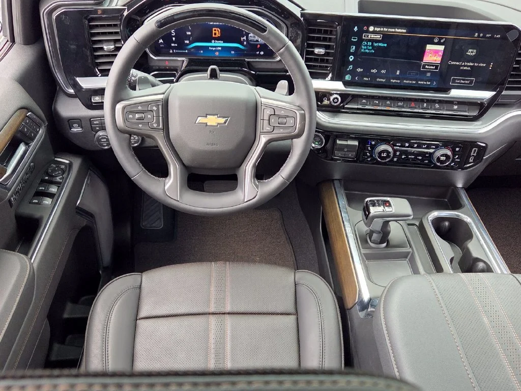 Used 2026 White Sands Chevrolet High Country image 7